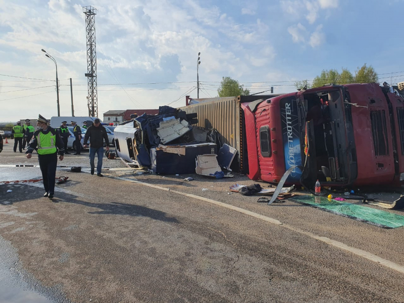 В столкновении маршрутки с фурой в Смоленской области пострадали 13 белорусов