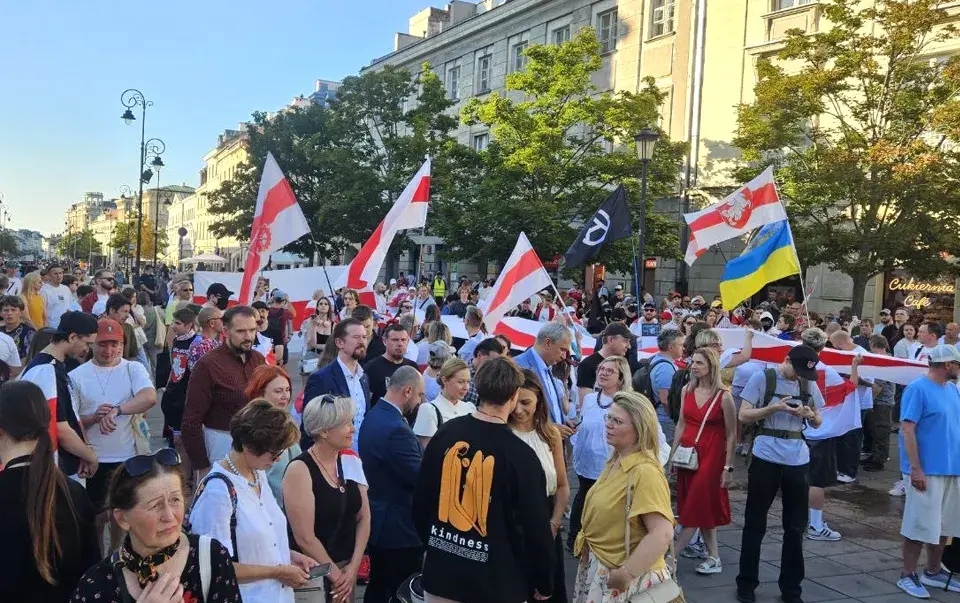 Акцыя беларусаў з нагоды 9 жніўня прайшла ў Варшаве