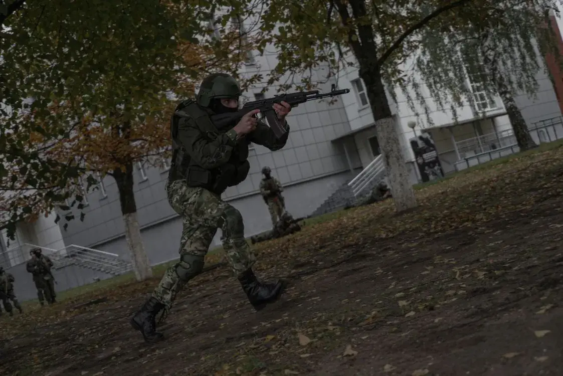 У Беларусі правяралі баявую гатоўнасць "ветэранаў" унутраных войскаў