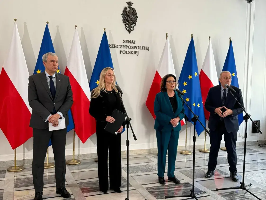 Сенат Польшчы прыняў рэзалюцыю па пытанні сфальсіфікаваных выбараў у Беларусі