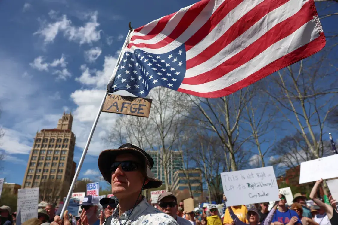 Протесты с США