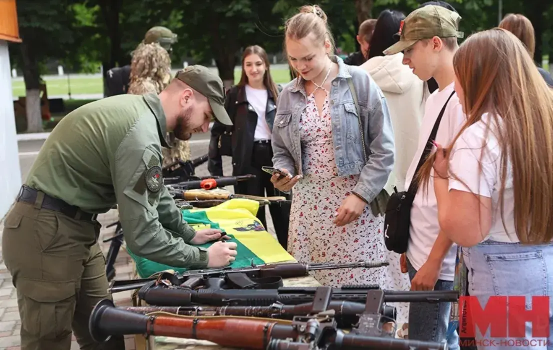 У вайсковую часць у Мінску прыязджала "дэлегацыя" з акупаванага Мелітопаля