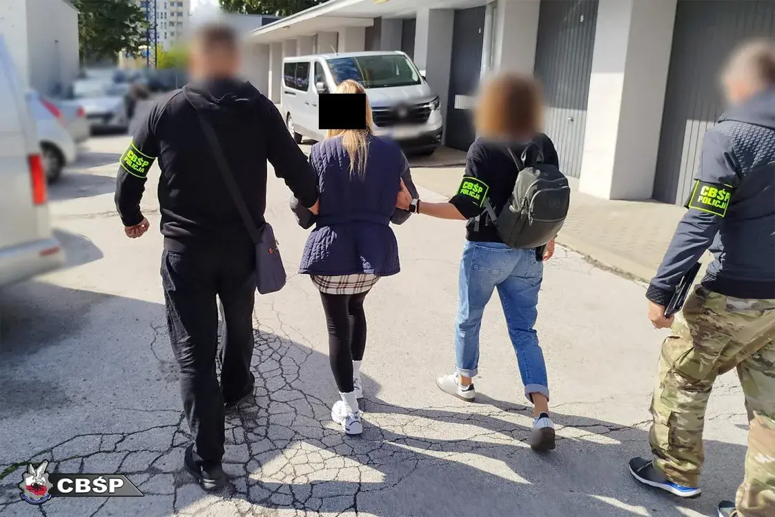 У Польшчы затрымалі групу, якая пастаўляла дарагія санкцыйныя аўто ў РБ і РФ 
