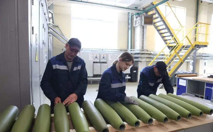 Лукашэнку ў Оршы паказалі прадукцыю для "Градаў" — Альянс расследвальнікаў