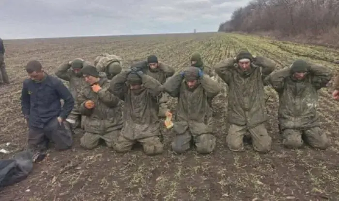 З турмы — на штурм Масквы. Беларус хацеў падзарабіць на вайне, але трапіў у палон