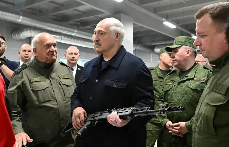 Ён даволі састарэлы
