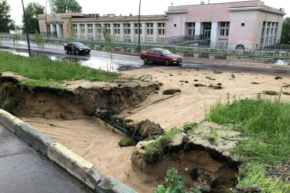 Як толькі расійскі горад развітаўся з чэмпіянатам свету, дарогу змыла (фота)