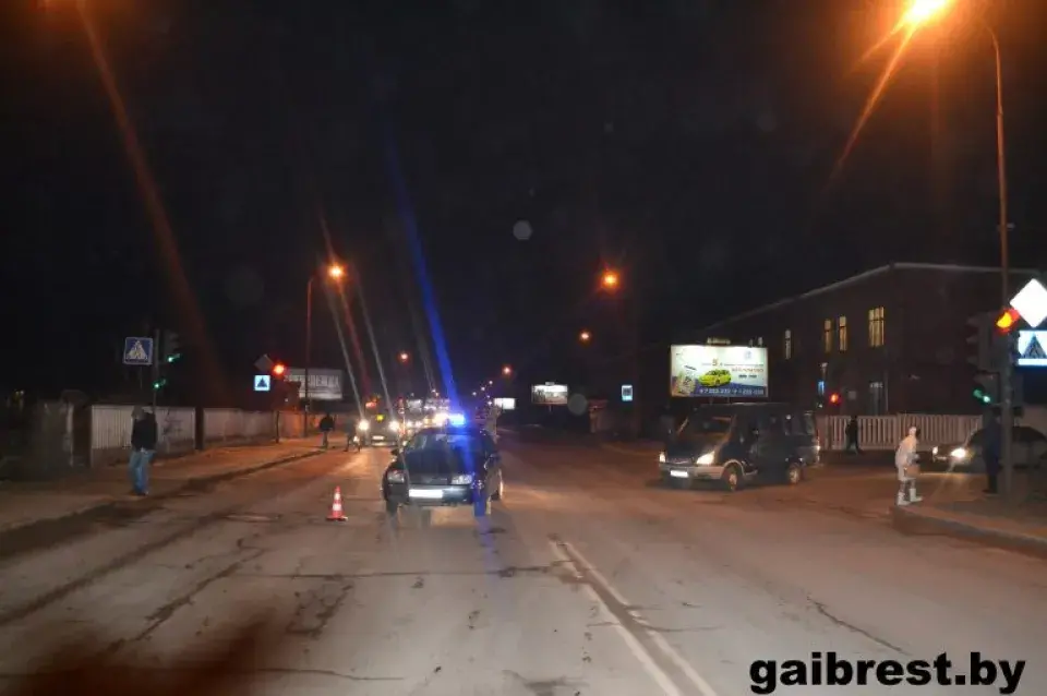 У Брэсце на пешаходным пераходзе збілі школьніка, які ішоў на зялёнае святло
