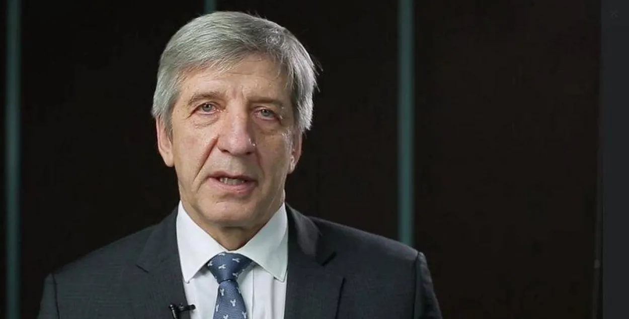 На экс-посла Астапенко завели уголовное дело