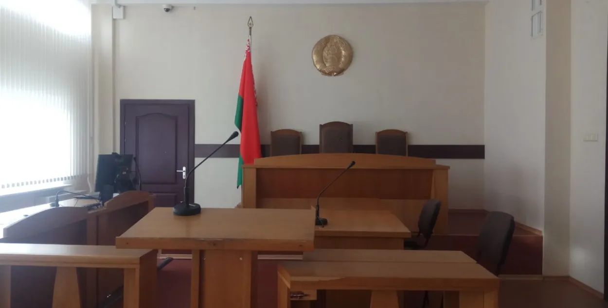 Праваабаронцы: у лістападзе ў Беларусі за "палітыку" асуджаны 2,5 тысячы чалавек