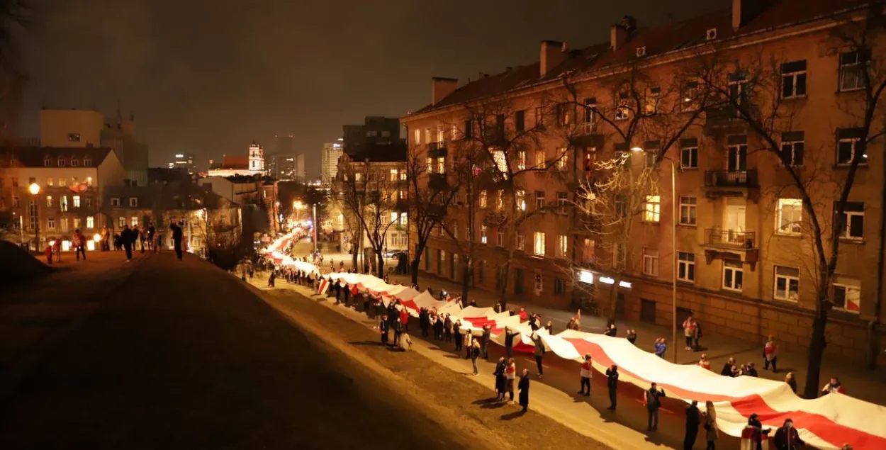 Па Вільні пранеслі 300-метровы БЧБ-сцяг, Ціханоўская ачоліла шэсце