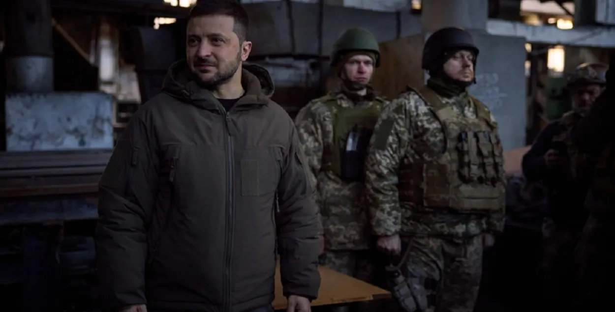 Владимир Зеленский среди украинских военных / president.gov.ua
