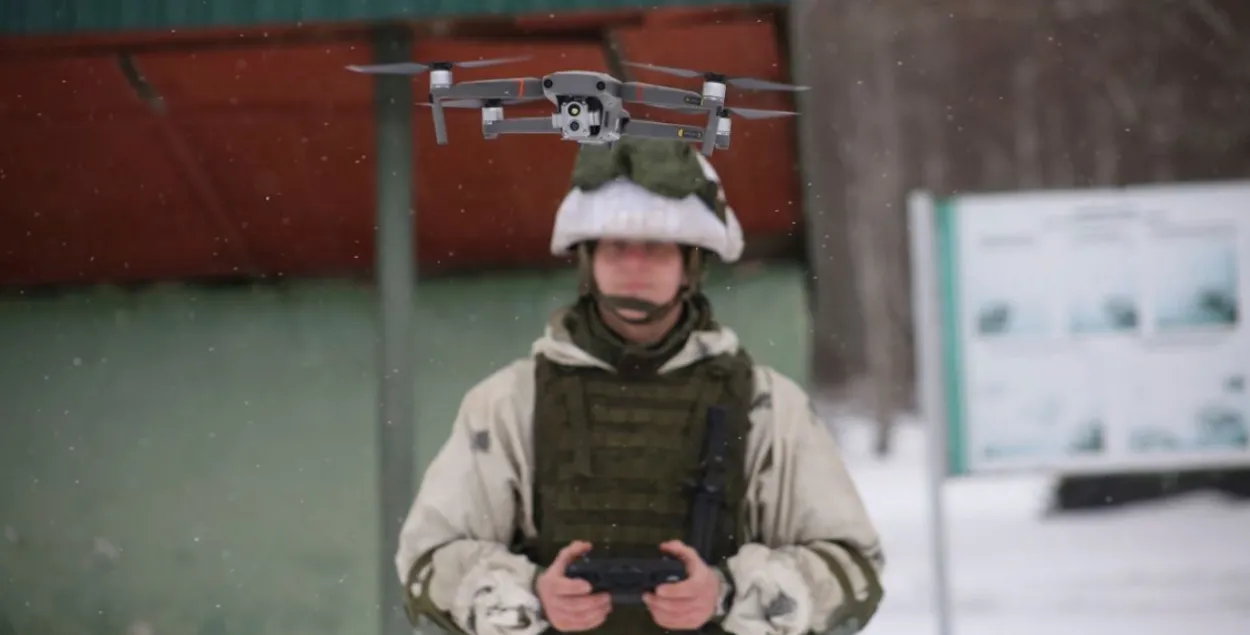 Belarusian military with a drone / t.me/modmilby/
