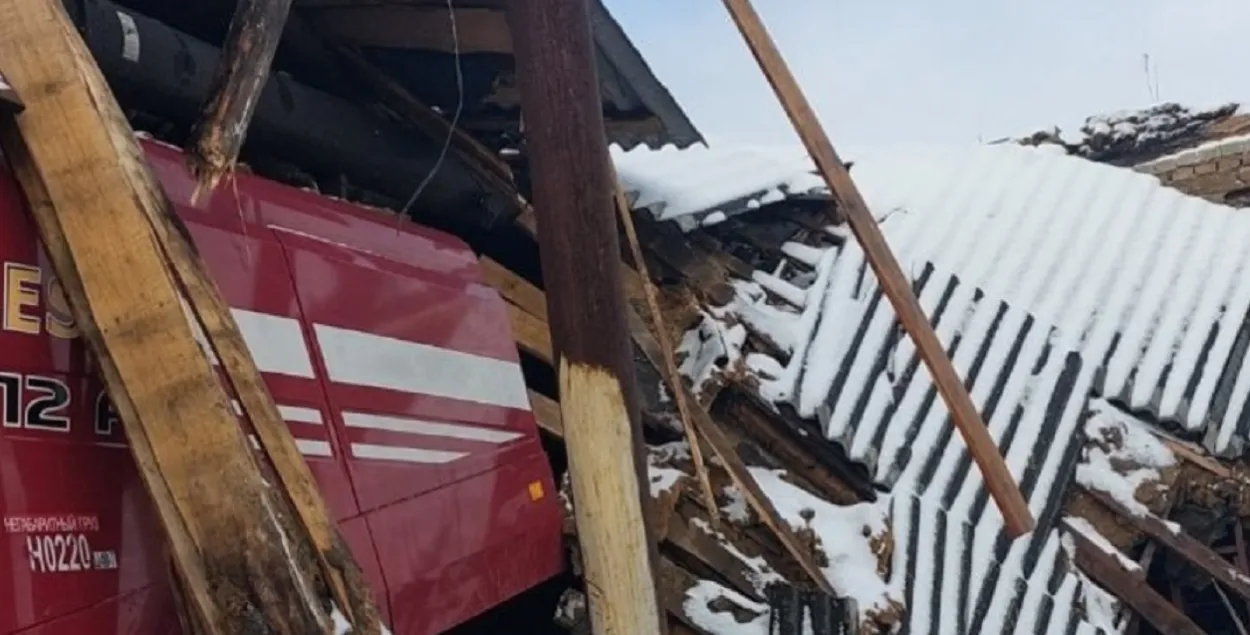 Камбайн пад заваламі / t.me/kgk_oficial
