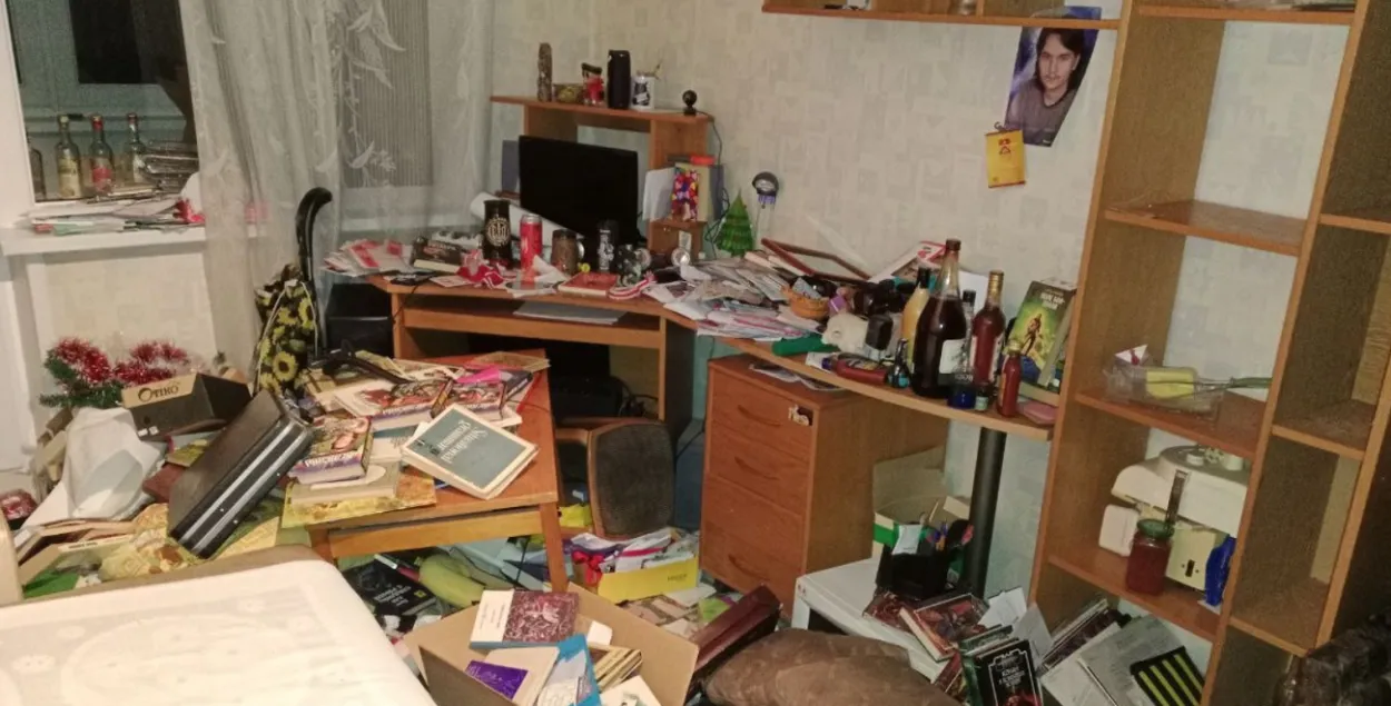 Кватэра пасля прыходу сілавікоў / homeldays.org
