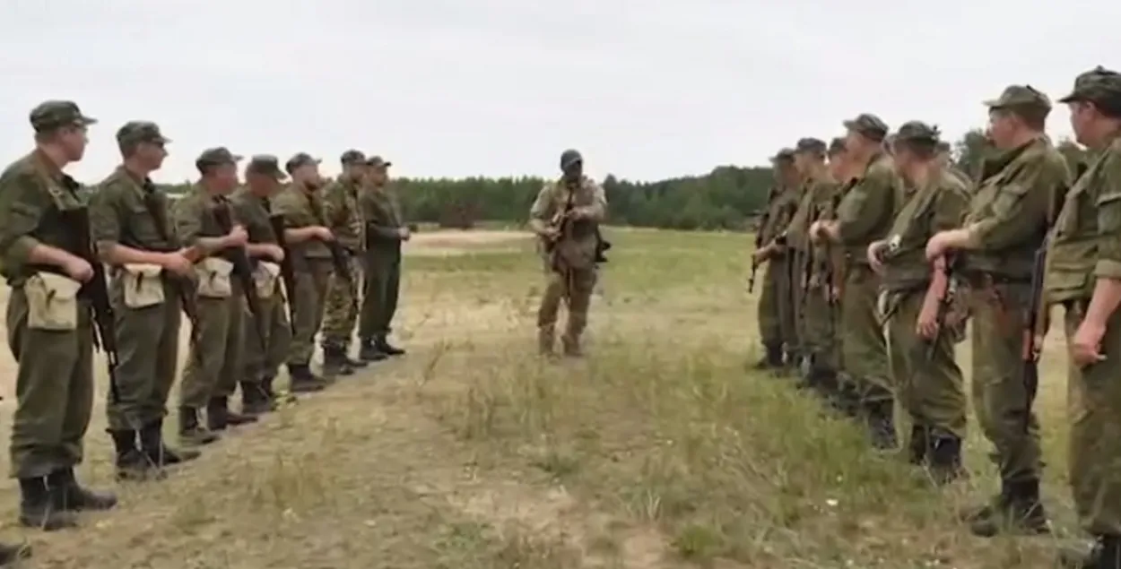 Мінабароны РБ не саромеецца супрацоўніцтва з наймітамі / Кадр з відэа ВаенТБ
