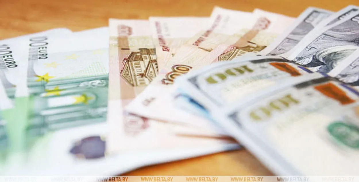10 сакавіка ў Беларусі патаннелі долар і еўра