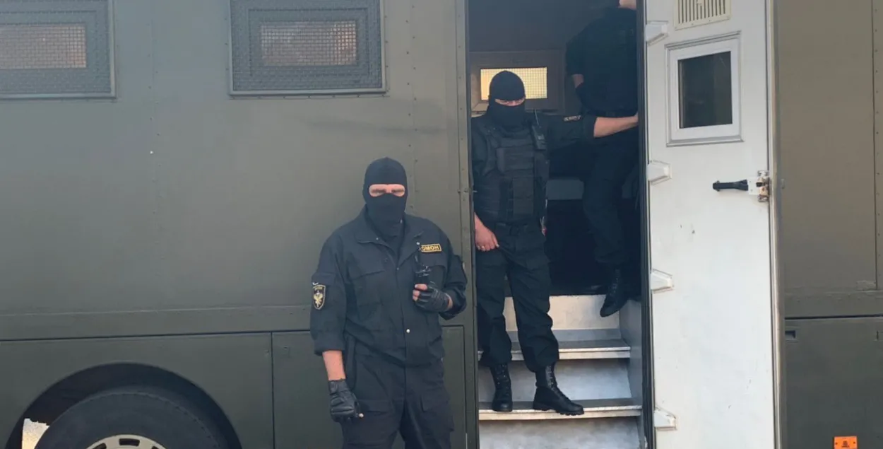 Рэдакцыі СМІ і БАЖ патрабуюць спыніць пераслед журналістаў