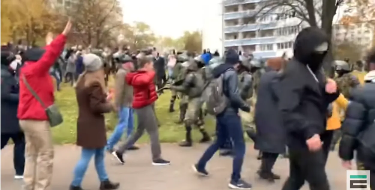 Тот самый момент на акции 1 ноября / Скриншот с видео Еврорадио​