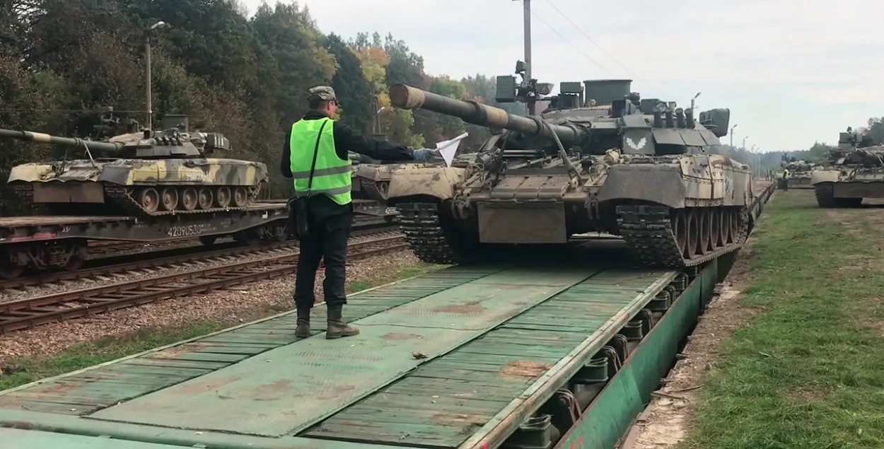 Расійскай вайсковай тэхнікі ў РБ становіцца менш / Ілюстрацыйнае фота tvzvezda.ru
