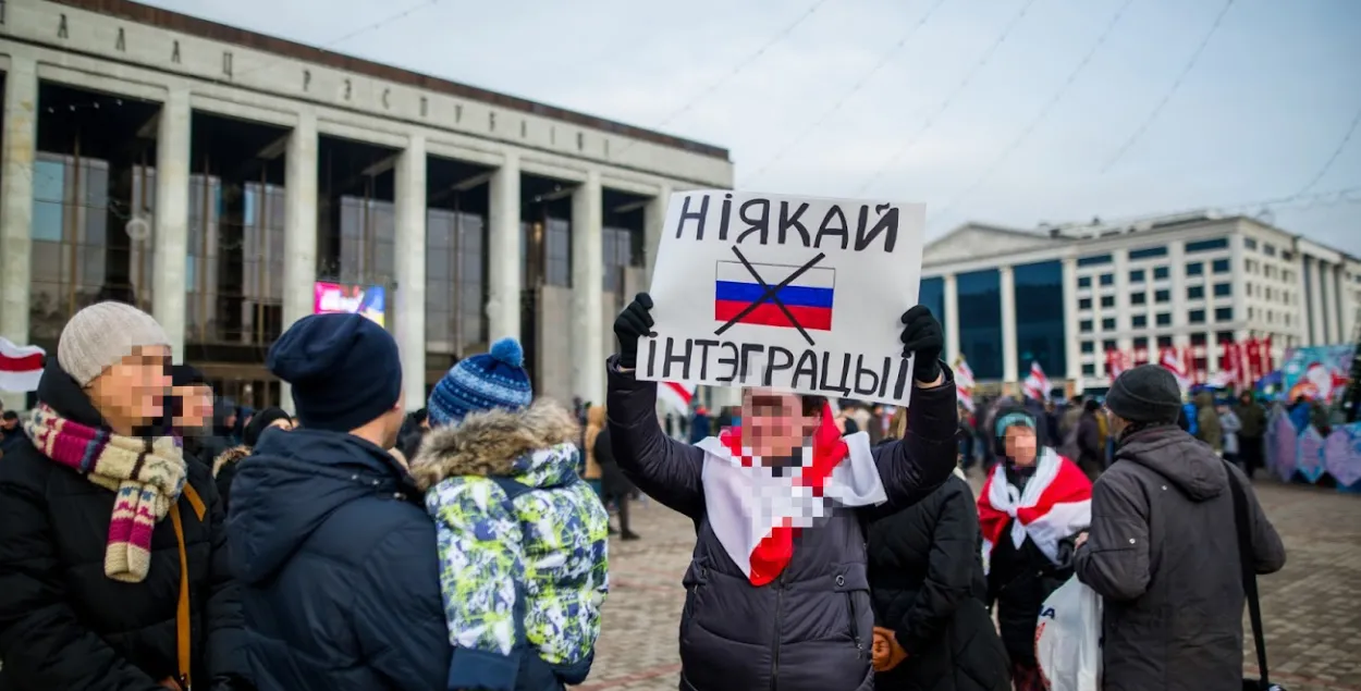 Двухгаловы арол або герб "Пагоня" &mdash; вось у чым пытанне / Еўрарадыё