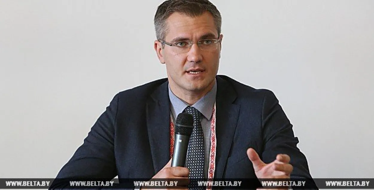 Гігін: Усебеларускі народны сход маглі ператварыць у "агульнанародны фронт"