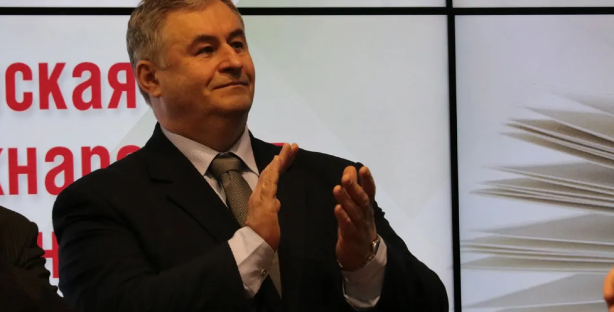 Карлюкевіч: Чаму блакаванне сайтаў без суда? Хуткасці іншыя будуць!