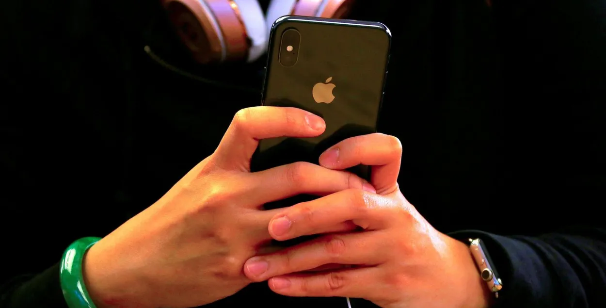 Избавиться от гаджетов Apple российские чиновники должны до 1 апреля / Reuters
