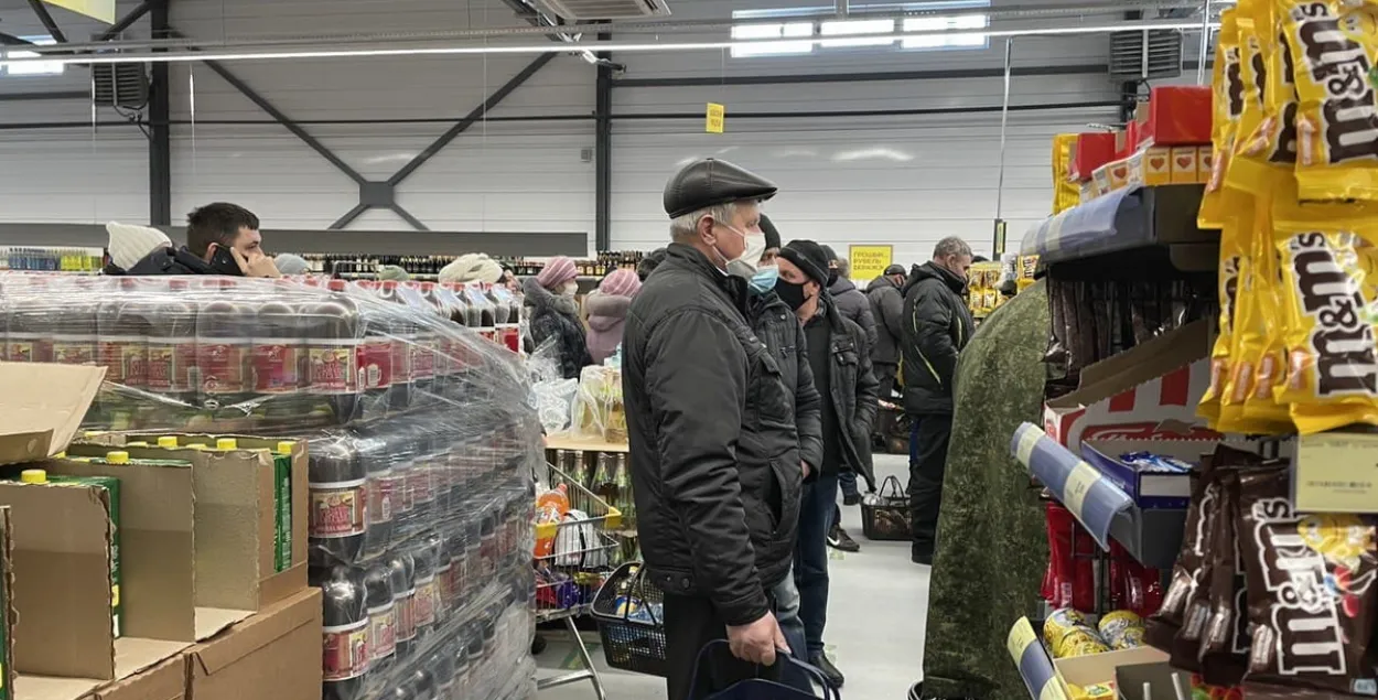 На дадатковую зніжку могуць разлічваць пенсіянеры, шматдзетныя сем'і і малазабяспечаныя беларусы / intex-press.by, фота Таццяна Малеж​