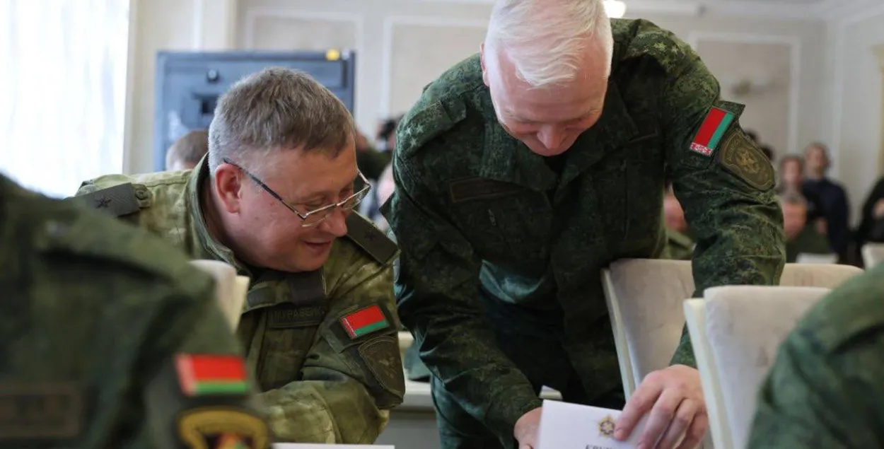 У зборы ўдзельнічаюць старшыні абласных і Мінскага гарадскога выканаўчых камітэтаў, а таксама ваенкамы / @modmilby
