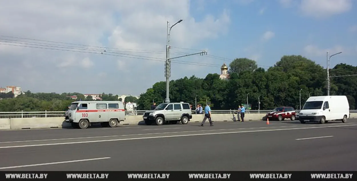 Жыхар Магілёва прайграўся ў казіно і спрабаваў саскочыць з моста ў Дняпро