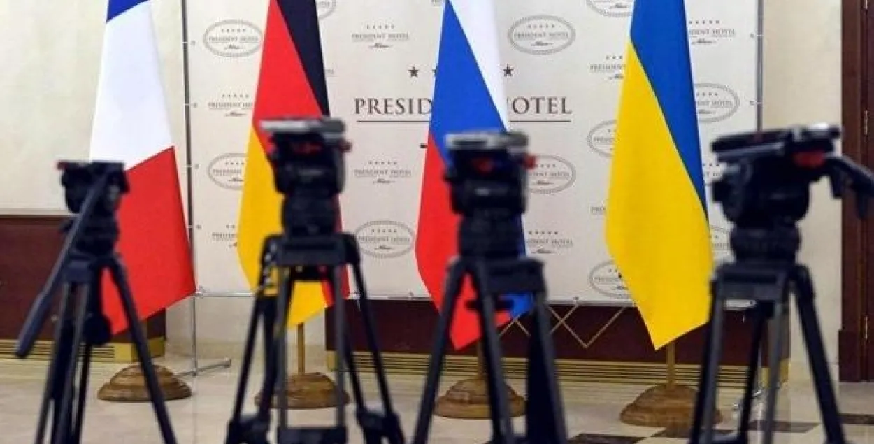 Флаги "Нормандскиой&nbsp;четвёрки" /&nbsp;www.ukrinform.net