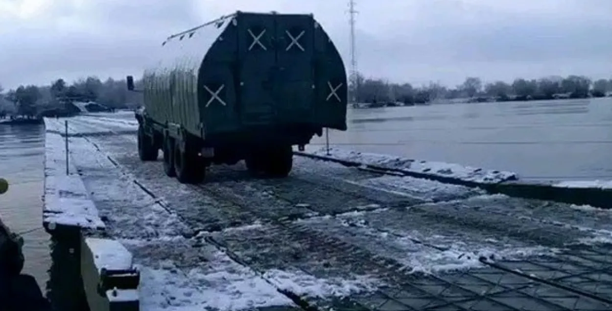 Пантонную пераправу праз Прыпяць зноў закрылі — мароз