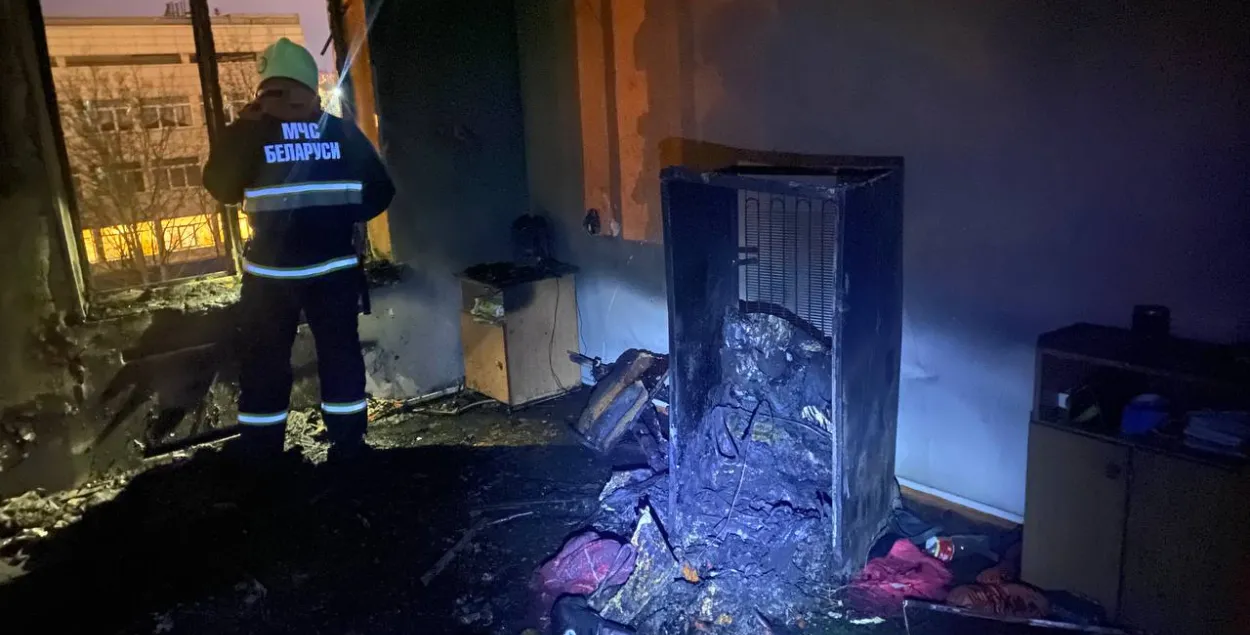На пажары ў Мінску з інтэрната эвакуявалі 150 чалавек