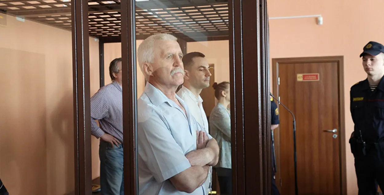 На судзе над "змоўшчыкамі" абвешчаны перапынак