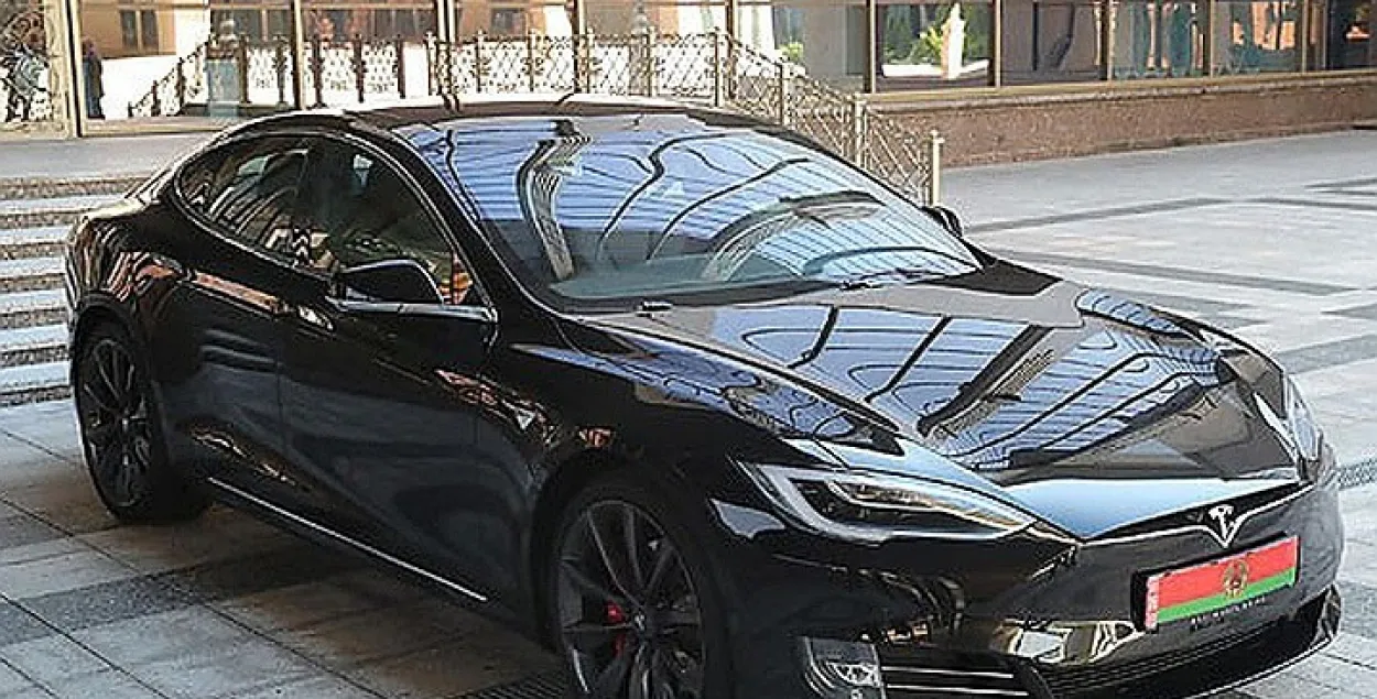 Alyakasndr Lukashenka's Tesla / BelTA