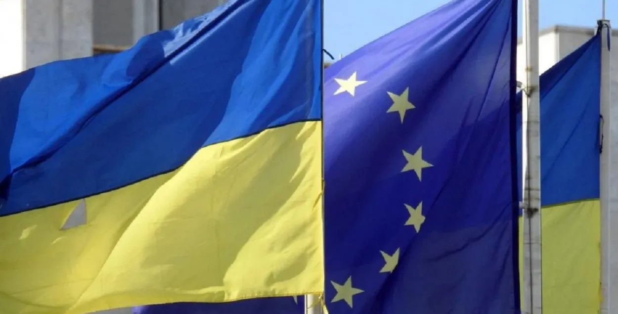 "Политический сигнал солидарности с народом Украины" / unian.net​