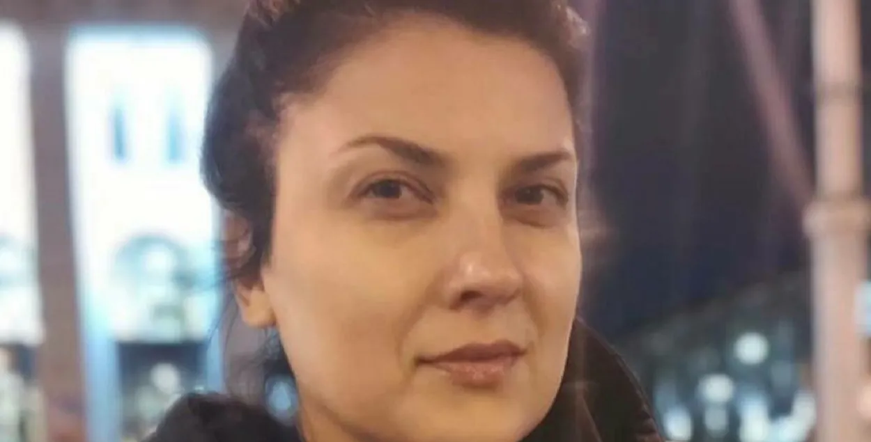 Анна Бонд

