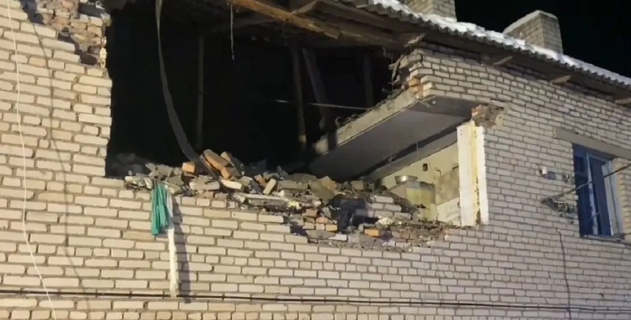 У выніку выбуху частка сцяны абрынулася