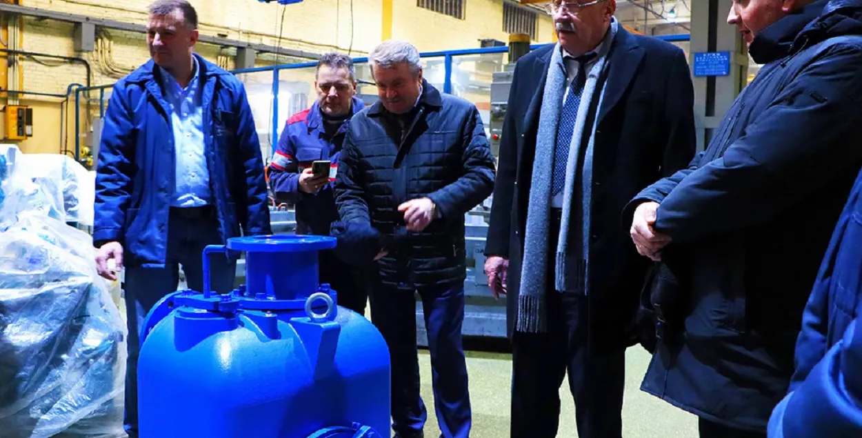 "Демонстрация нового оборудования"
