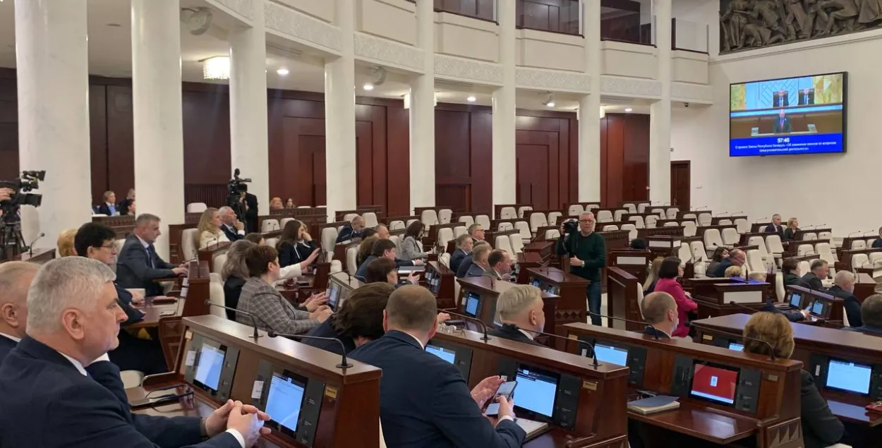 Депутаты в свой последний день сделали "подарок" ИП

