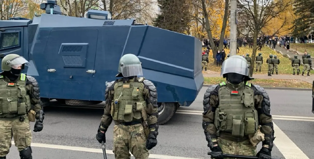 Силовики в Минске во время протестов осени 2020-го
