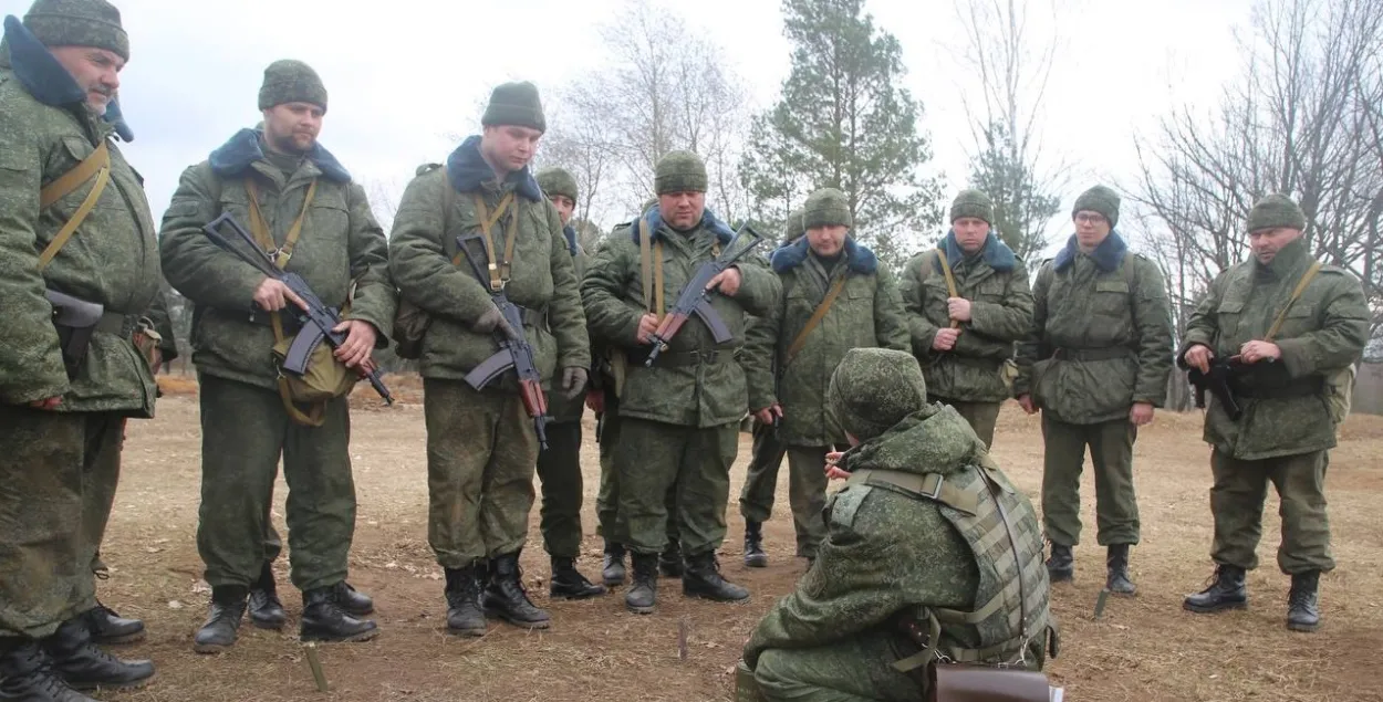 Беларускія рэзервісты на зборах
