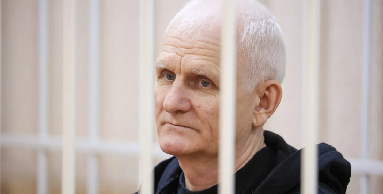 Алесь Беляцкий на суде
