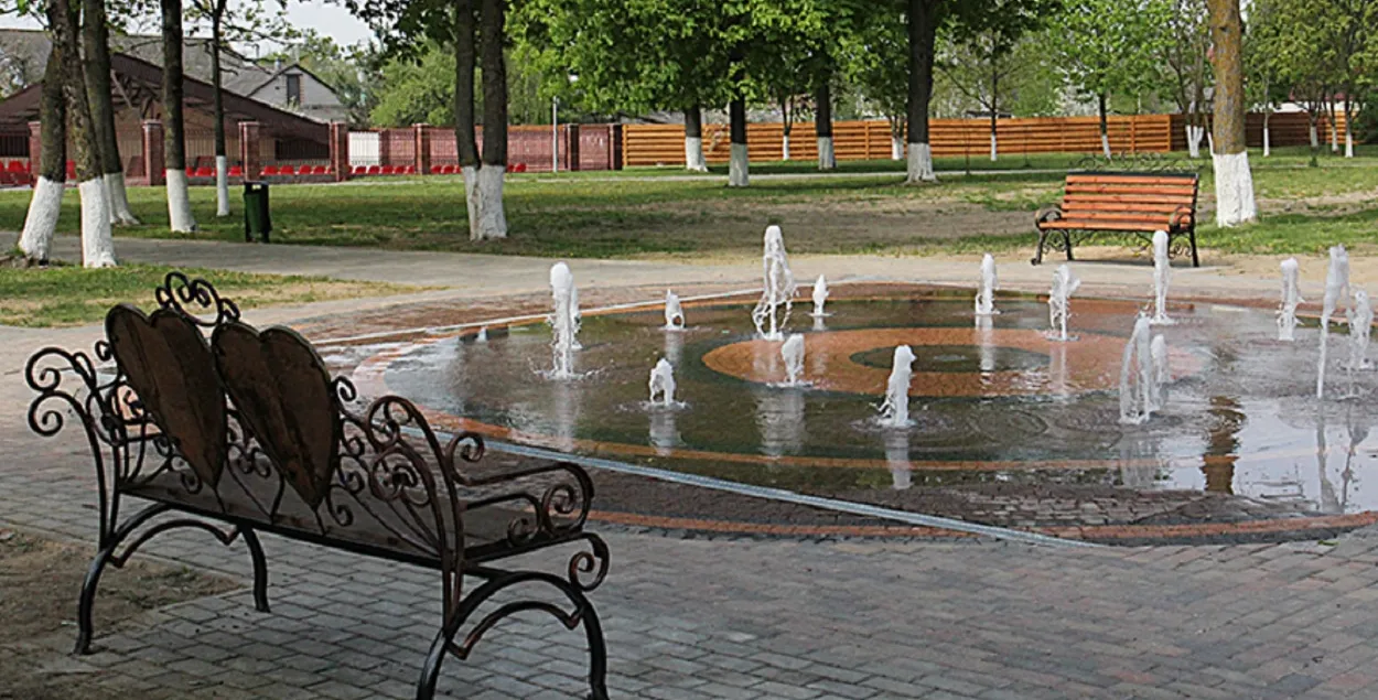 Фонтан в Клецке в прошлые годы
