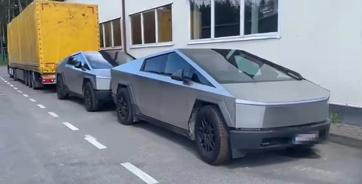 Не пропущенные в Беларусь электромобили Tesla Cybertruck
