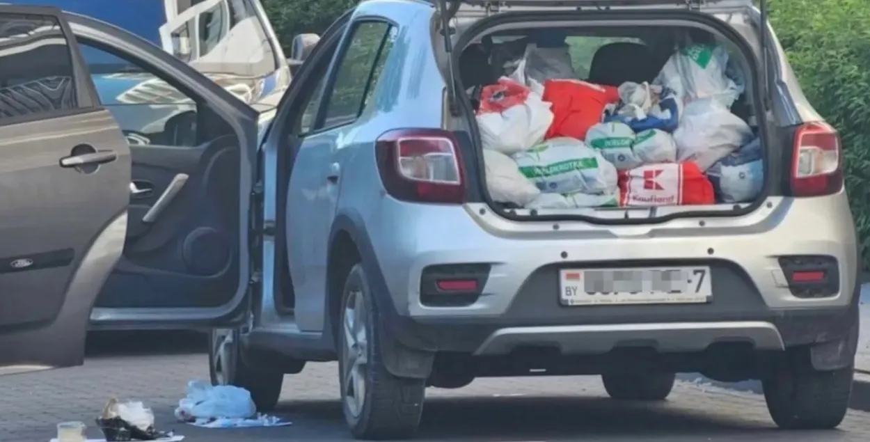 Автомобиль на белорусских номерах с подозрительным грузом
