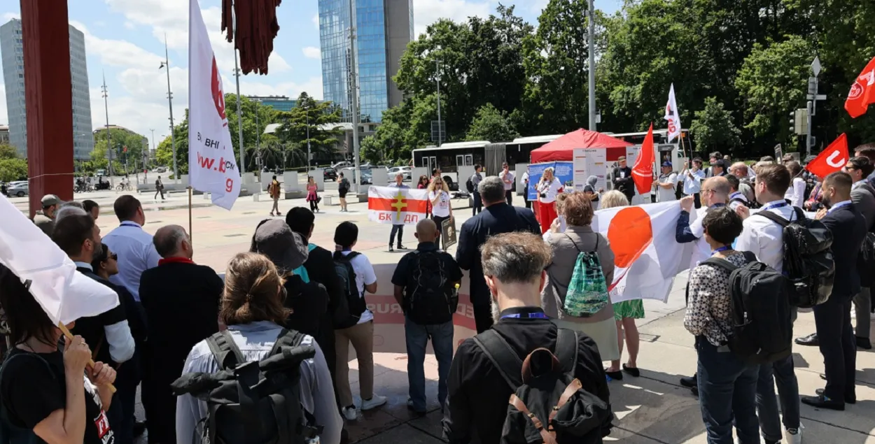 Акция в Женеве
