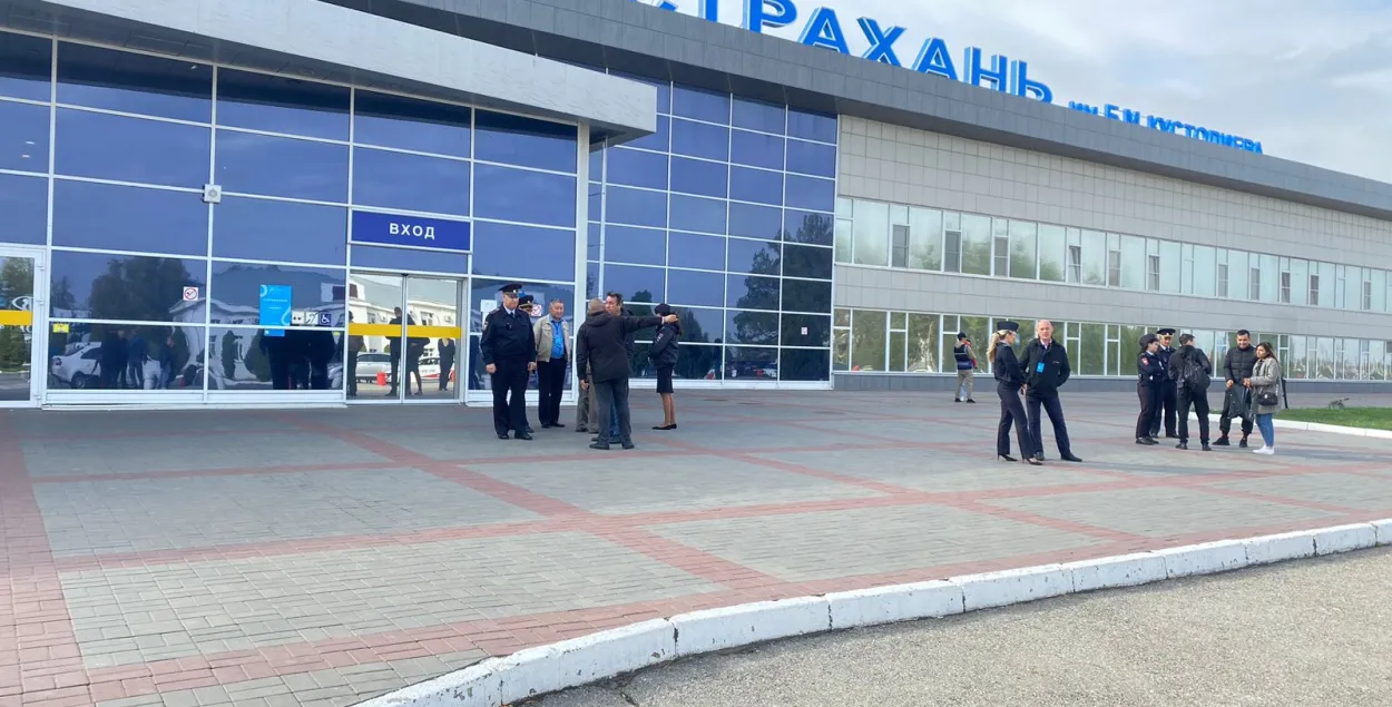 У астраханскім аэрапорце
