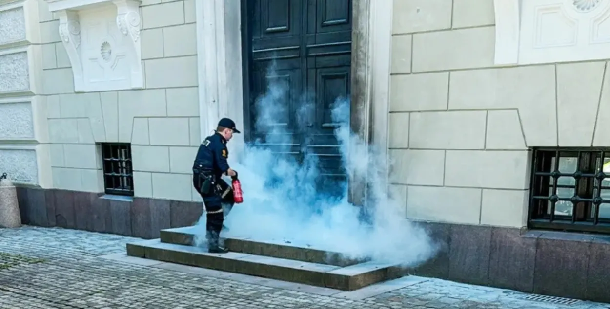 На ганку каралеўскага палаца ў Осла
